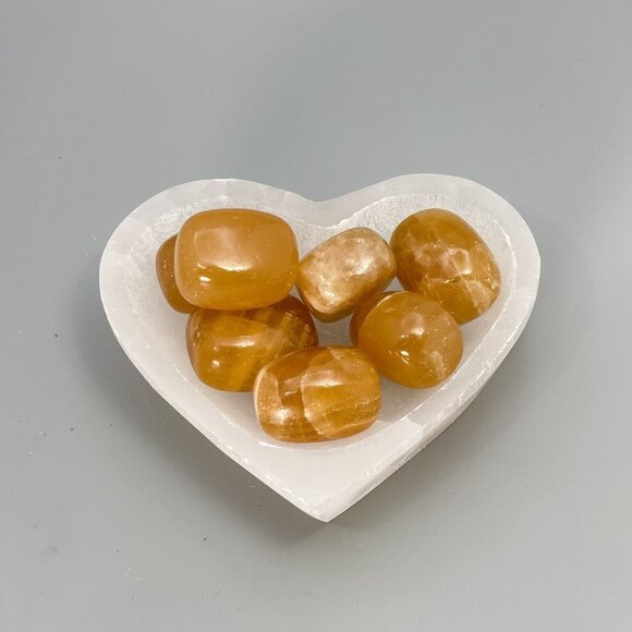 Heart Selenite Bowl, Crystal Charging Bowl, Gemstone Cleansing Bowl 3.5” Wide - Picture 4 of 5